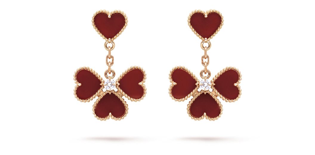 Van Cleef & Arpels "Sweet Alhambra" earrings in pink gold with round diamonds and carnelian