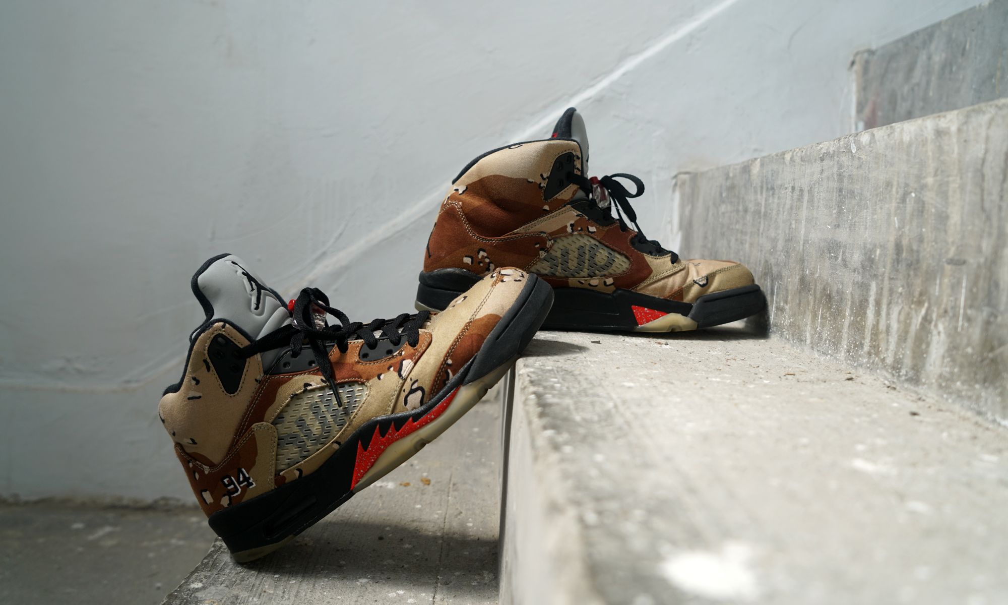 Air Jordan 5 Retro Supreme
