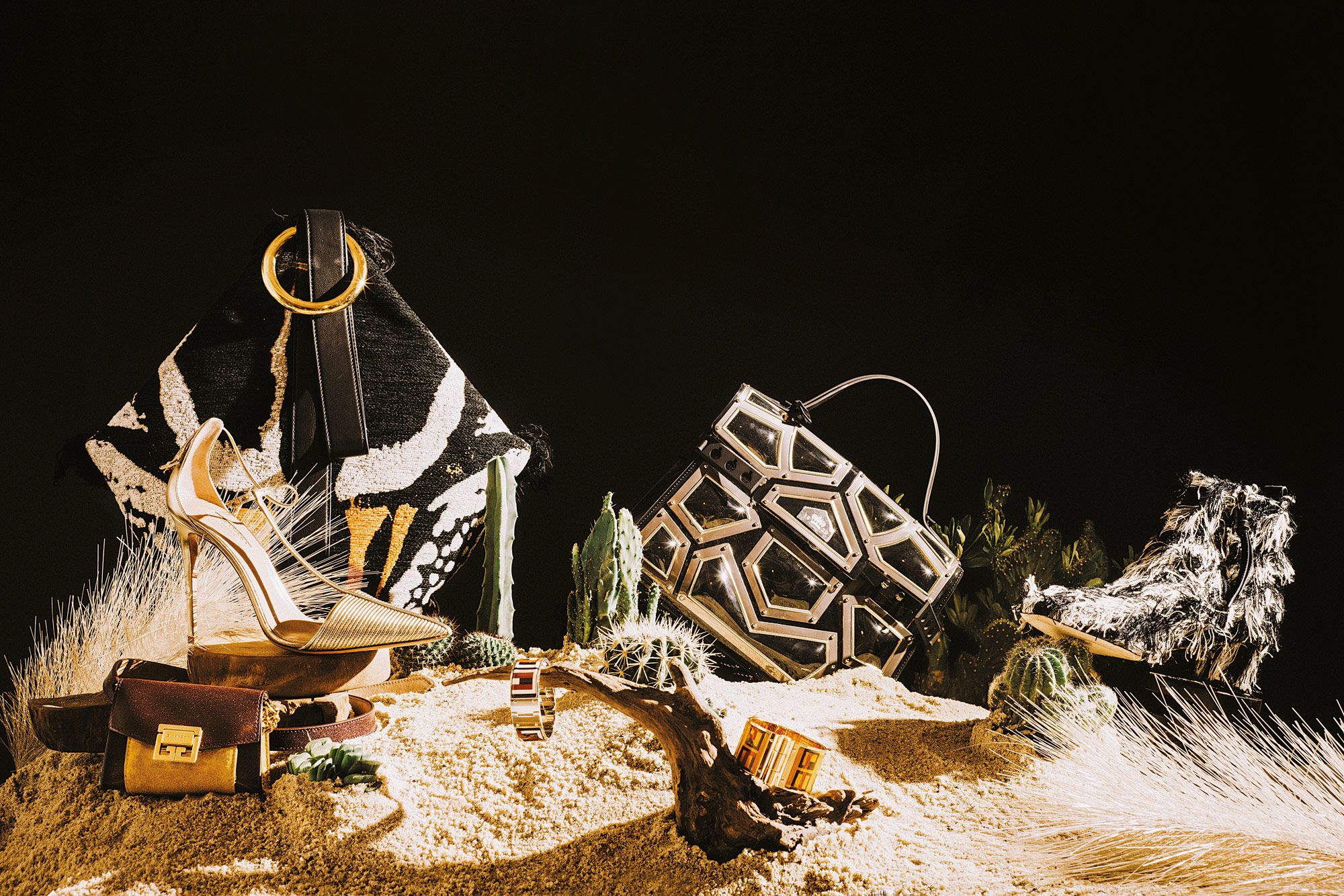 West World: Get Ready For Autumn With These Western-themed Accessories