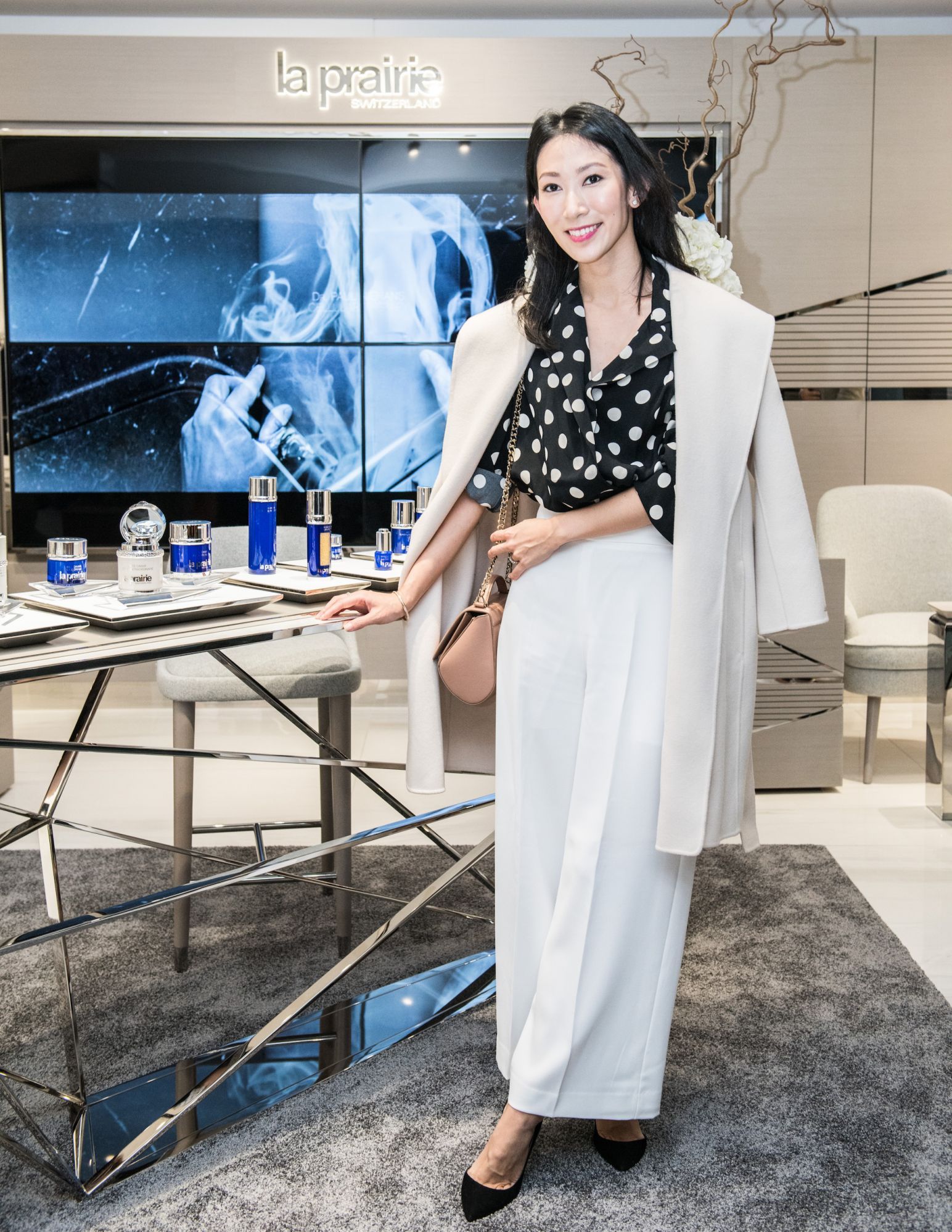 Video: VIP Guests At La Prairie’s Art Basel Pavilion Lounge