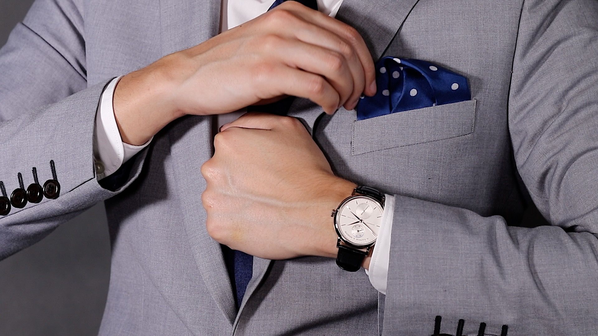 Gentlemen's Guide: How To Fold A Pocket Square