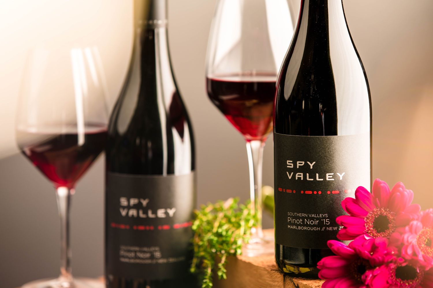 5 Award-Winning Pinot Noirs To Drink Right Now