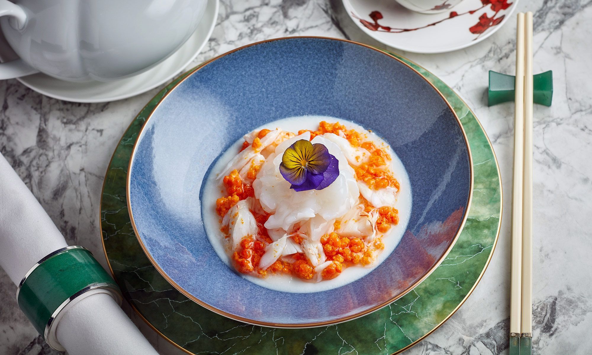 Hin-Chi Siu Headlines The Opening of Ying Jee Club