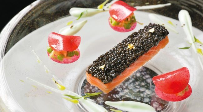 2015's Top 20 Restaurants: Robuchon au Dôme