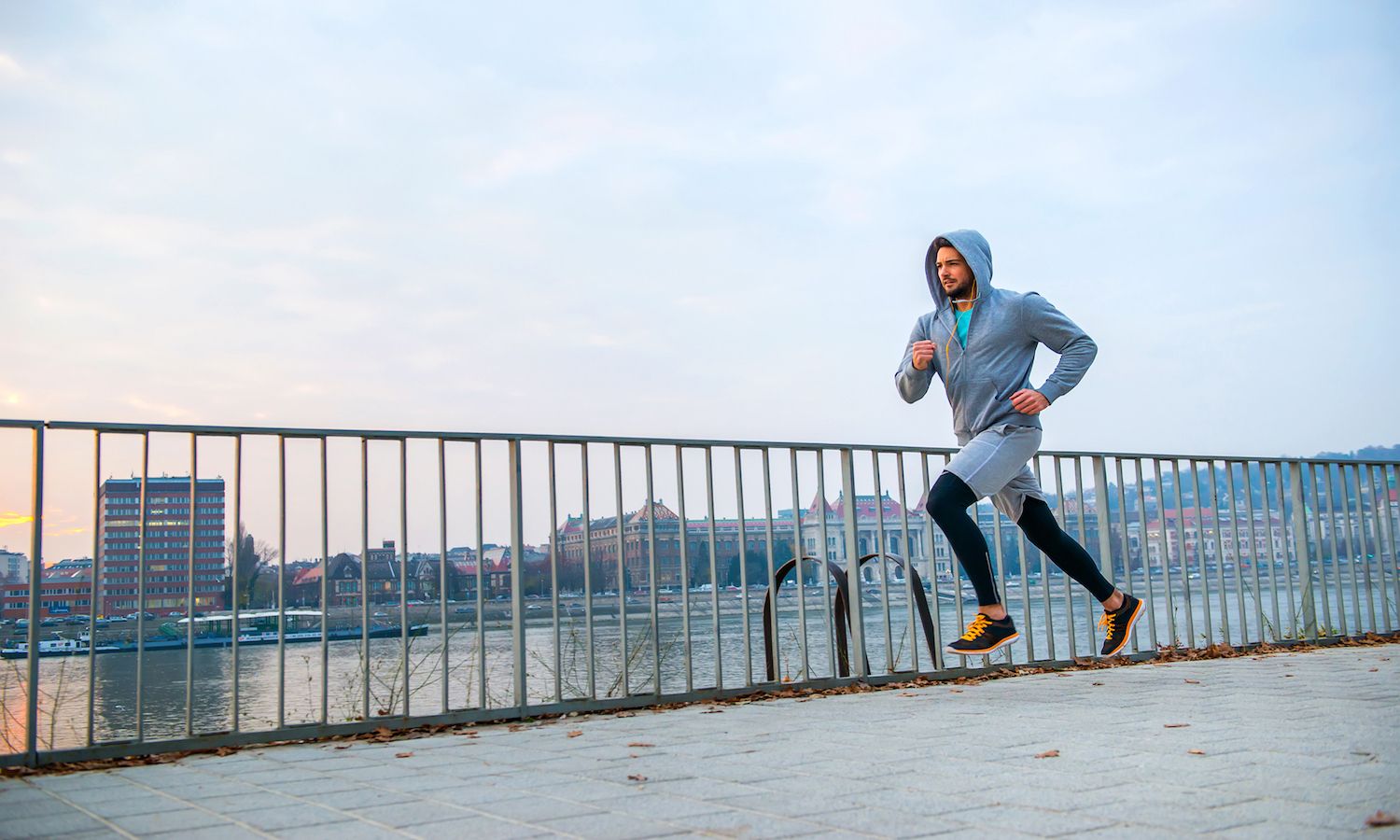8 Things Every Man Needs At The Gym