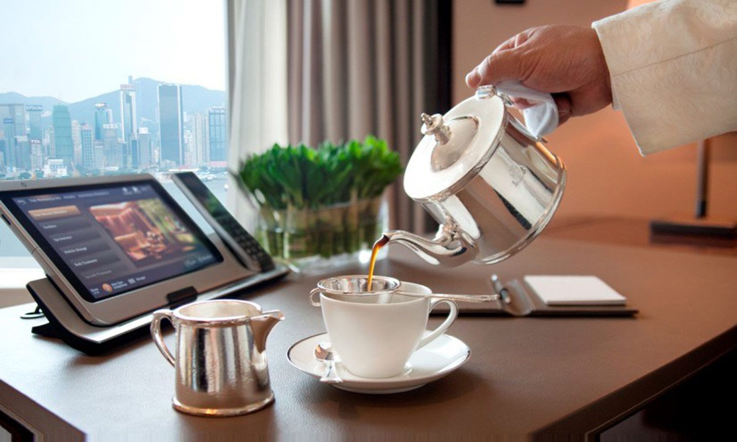 Secrets Of A Peninsula Hotel Butler