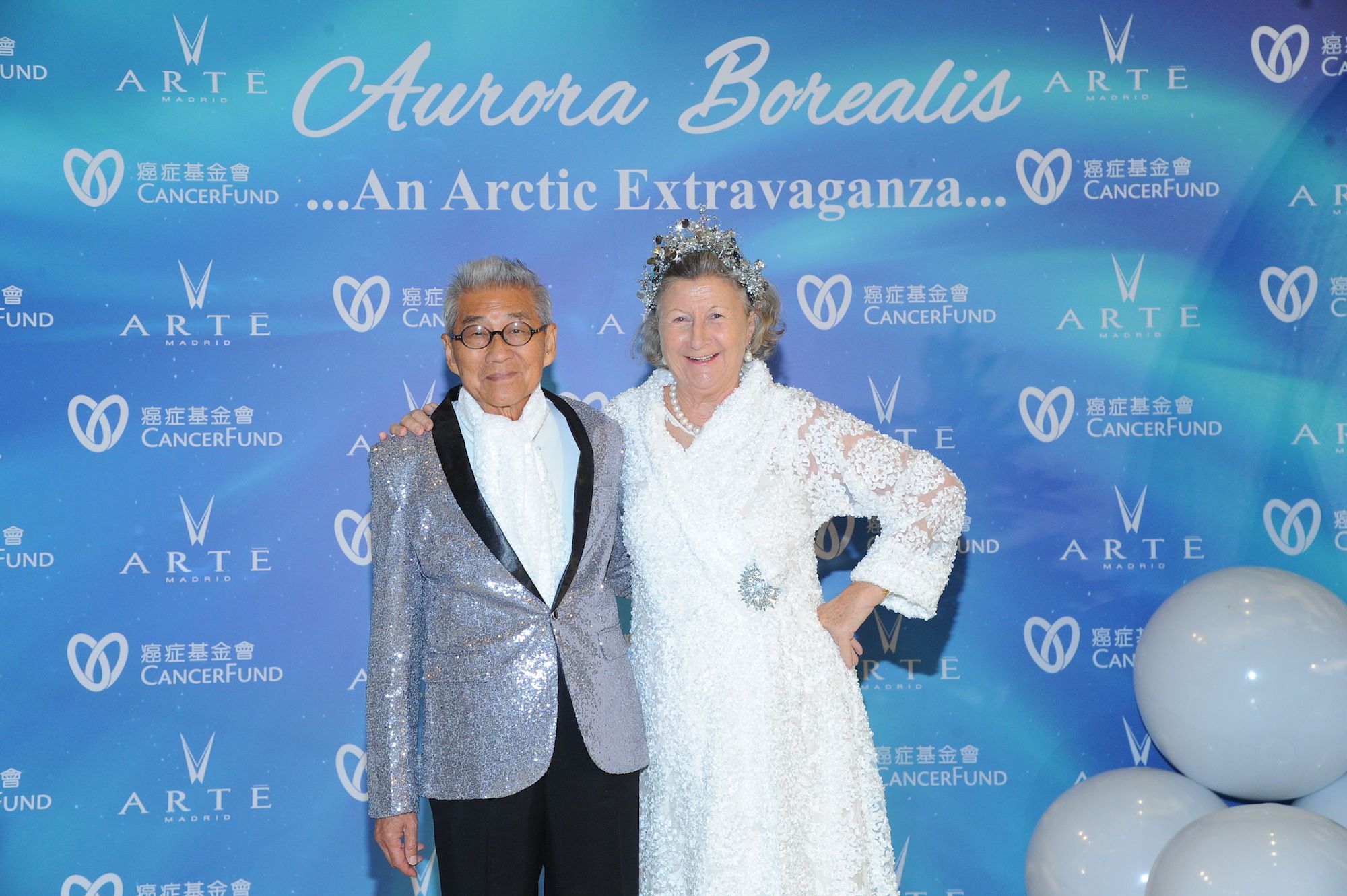 Robert Lo, Sally Lo