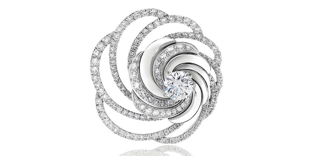 De Beers Aria brooch set with diamonds (Photo: Courtesy of De Beers)