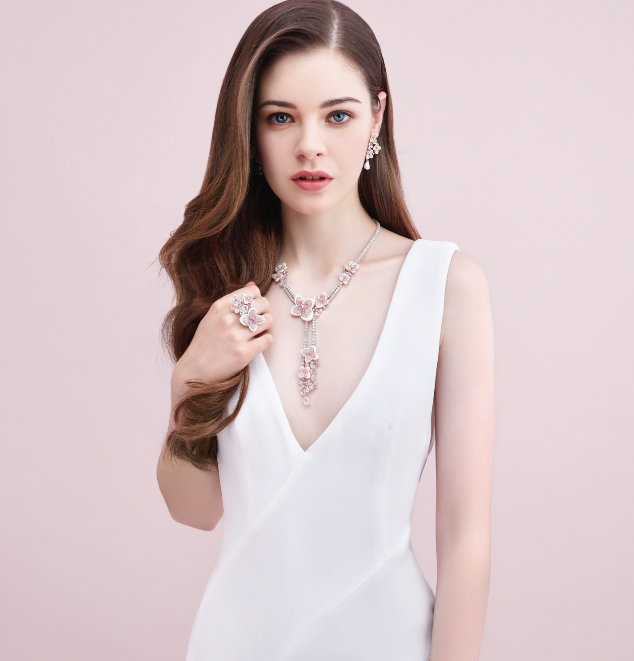 Necklace, earrings and ring with mother-of-pearl, pink sapphires and diamonds by Nuò by Cindy Yeung