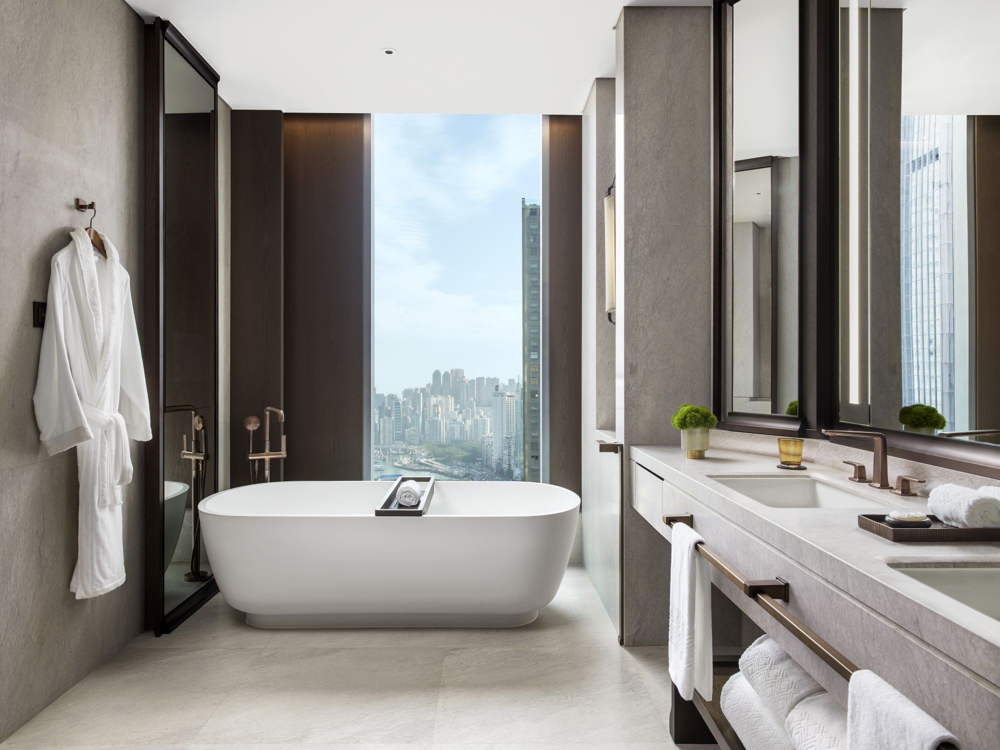 The St. Regis Hong Kong Metropolitan Suite Bathroom