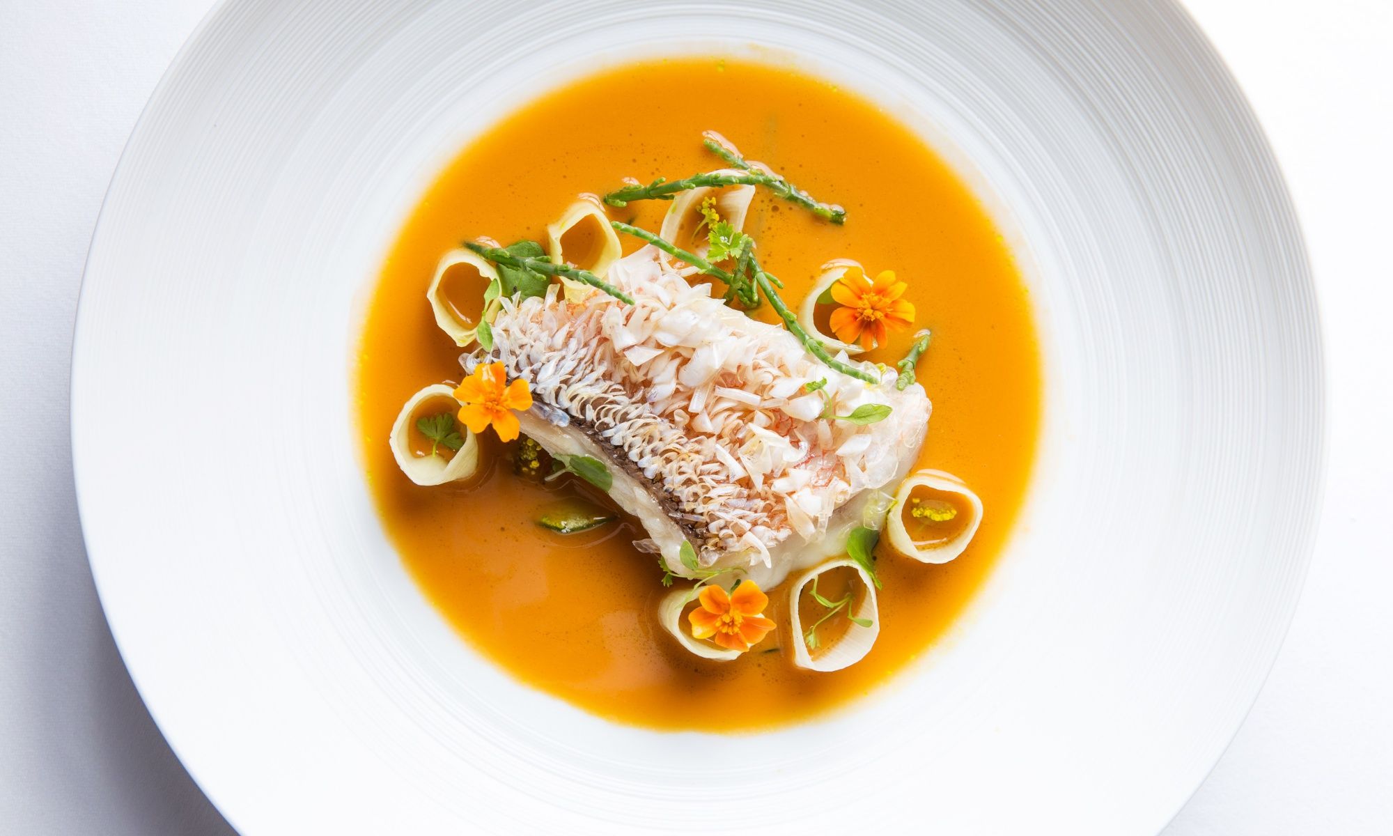 Mandarin-Oriental-Hong-Kong-Hotel-Michelin-Dining-Restaurants