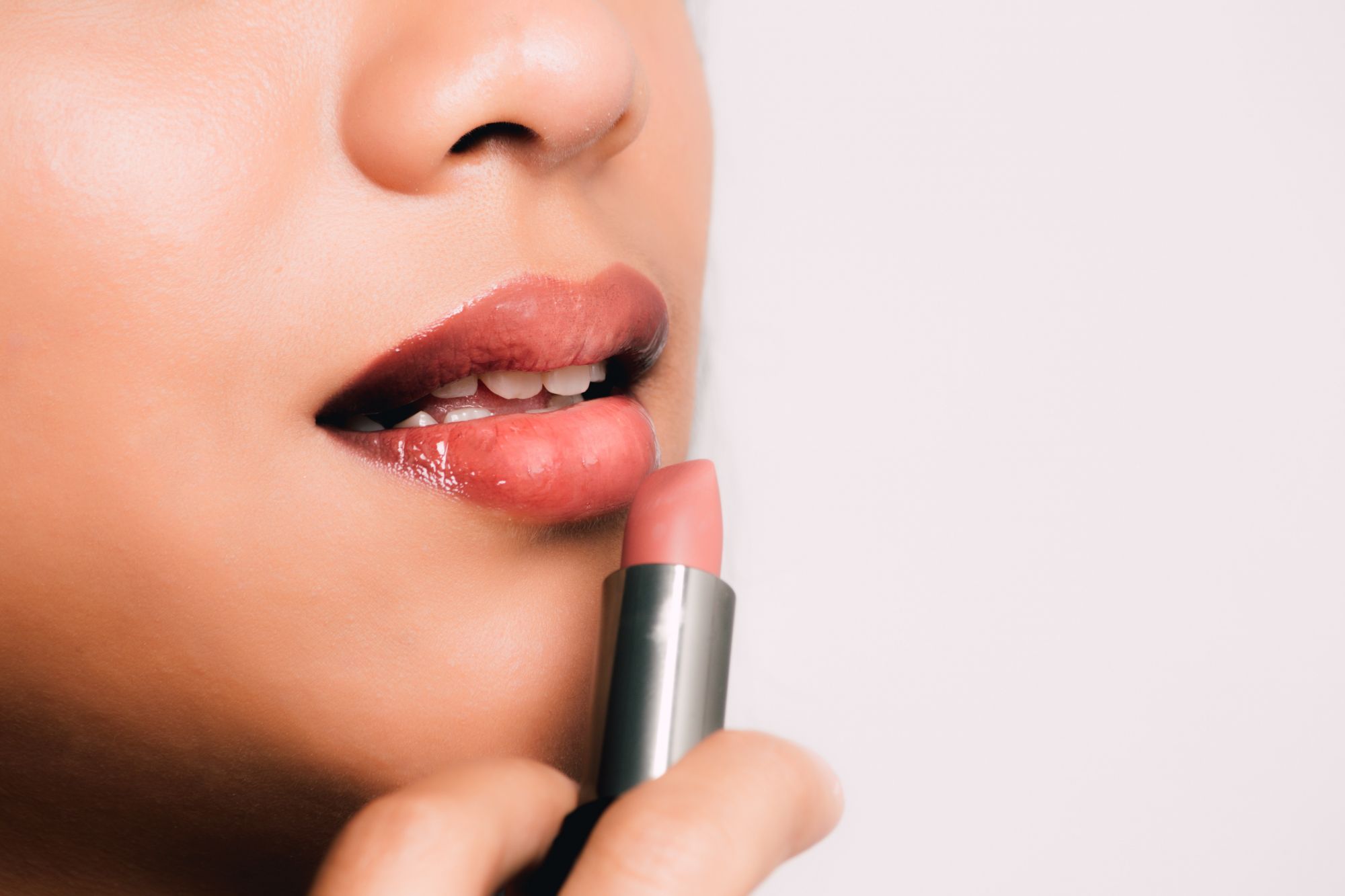 7 Best SPF Lip Products For Smooth Summer Lips