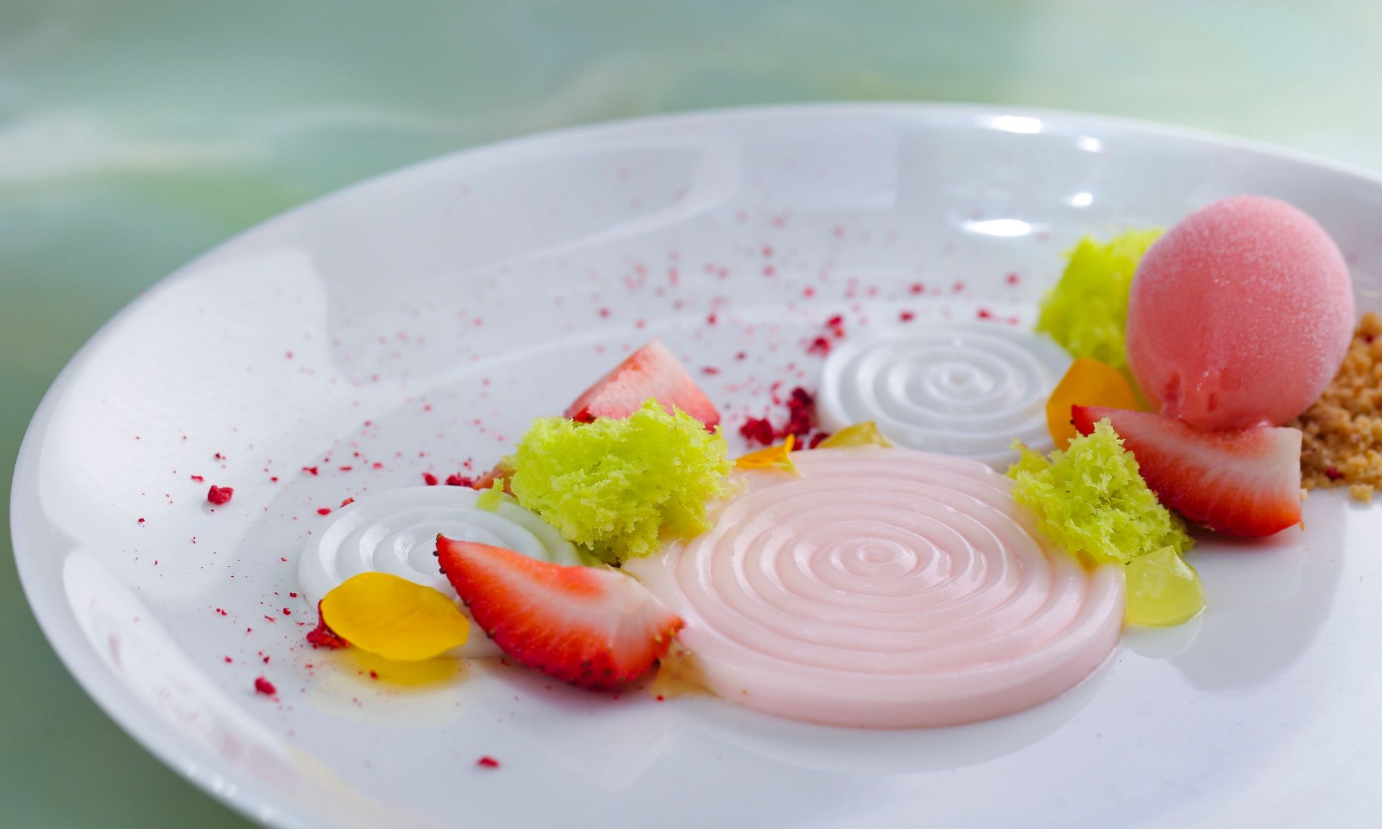 Maison Es Launches New Summer-Inspired Dishes