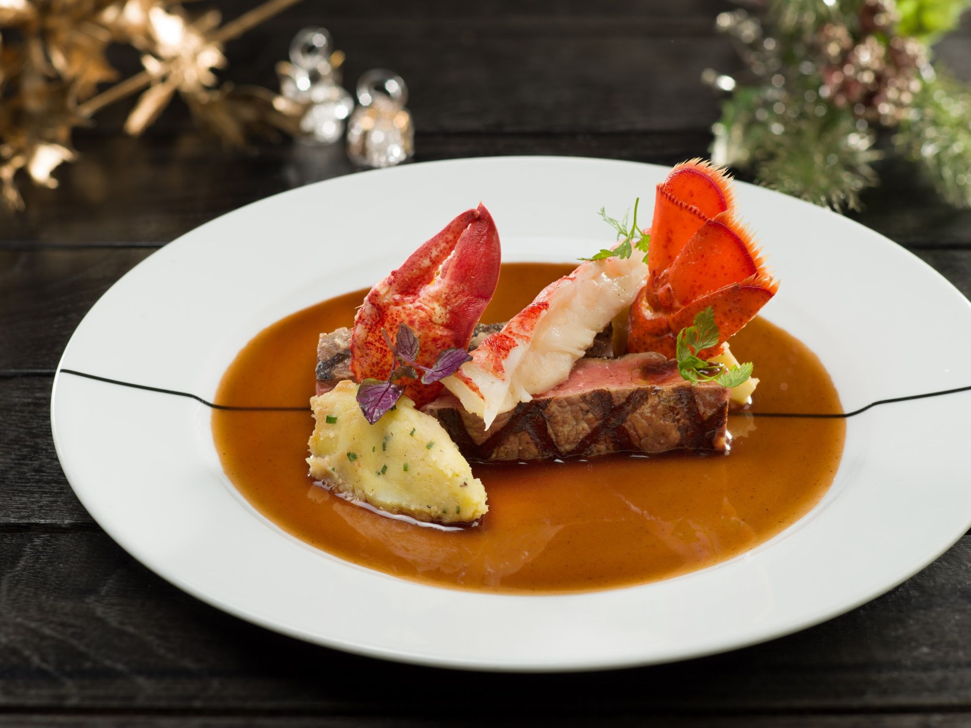 Christmas Celebrations at Tsim Sha Tsui’s Paper Moon