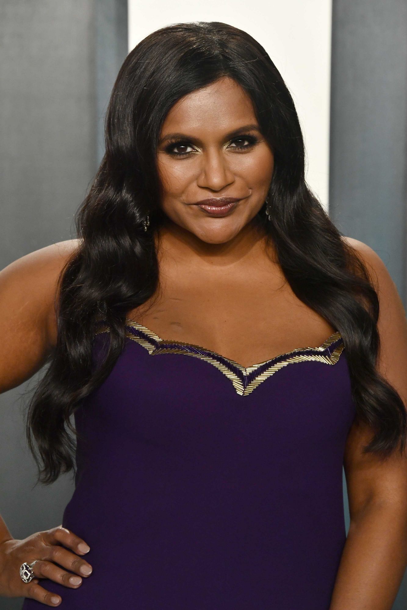 BEVERLY HILLS, CALIFORNIA - FEBRUARY 09: Mindy Kaling attends the 2020 Vanity Fair Oscar Party hosted by Radhika Jones at Wallis Annenberg Center for the Performing Arts on February 09, 2020 in Beverly Hills, California. (Photo by Frazer Harrison/Getty Images)