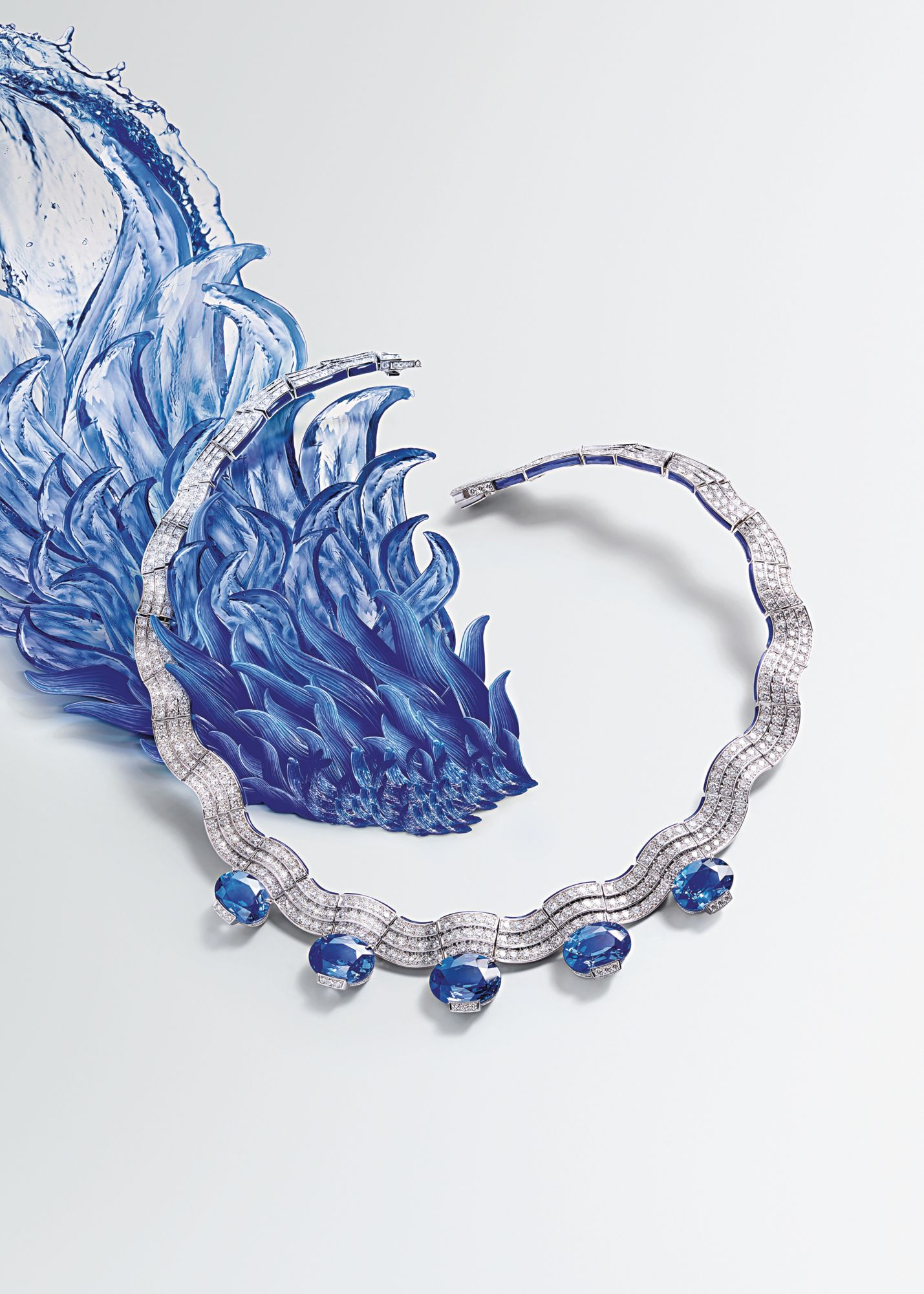 Sinopé necklace in white gold set with sapphires and diamonds by Cartier