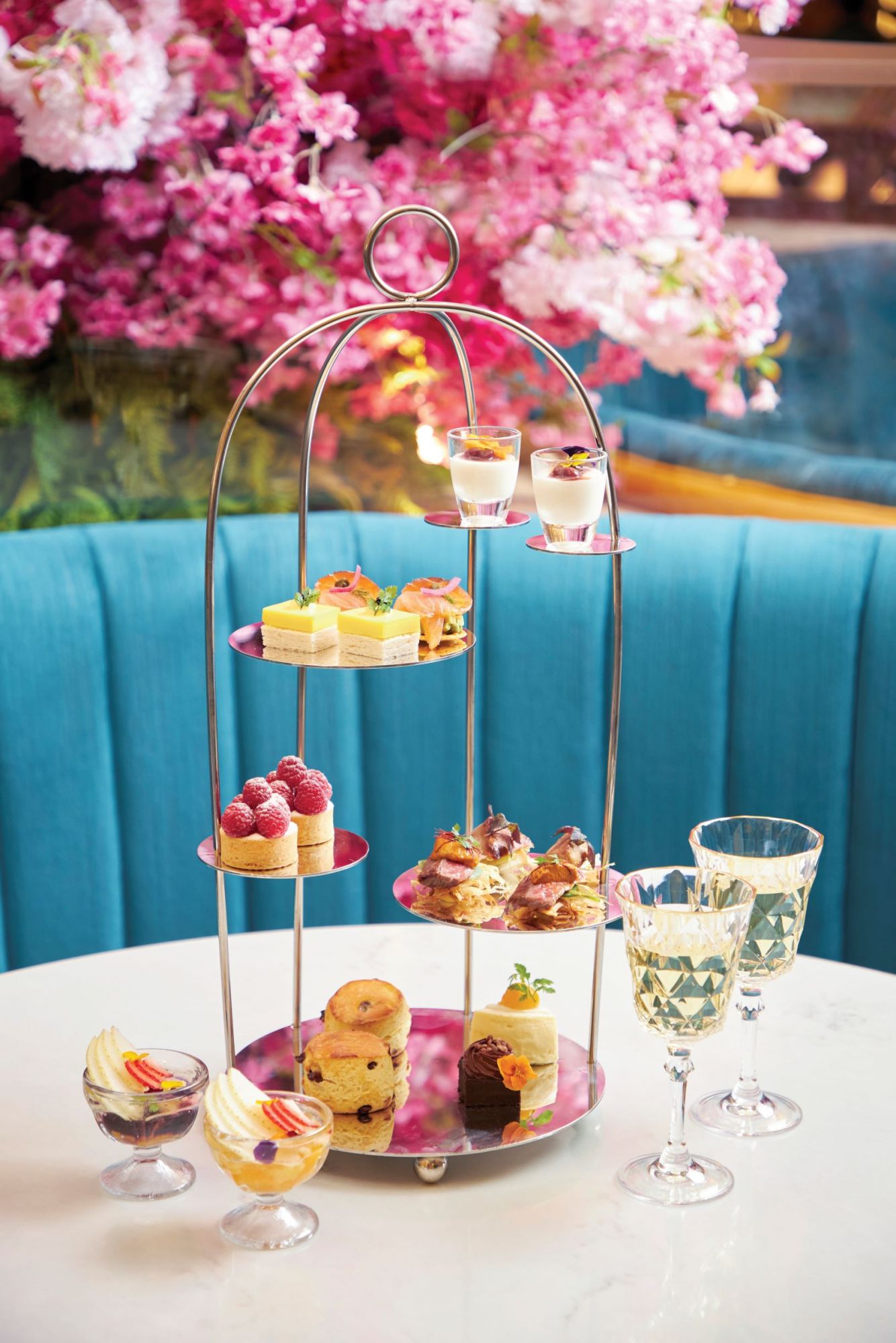 Restaurante high tea lounge at le meridien arcadia 16 New Afternoon Teas To Try In Hong Kong For Chinese New Year 2021