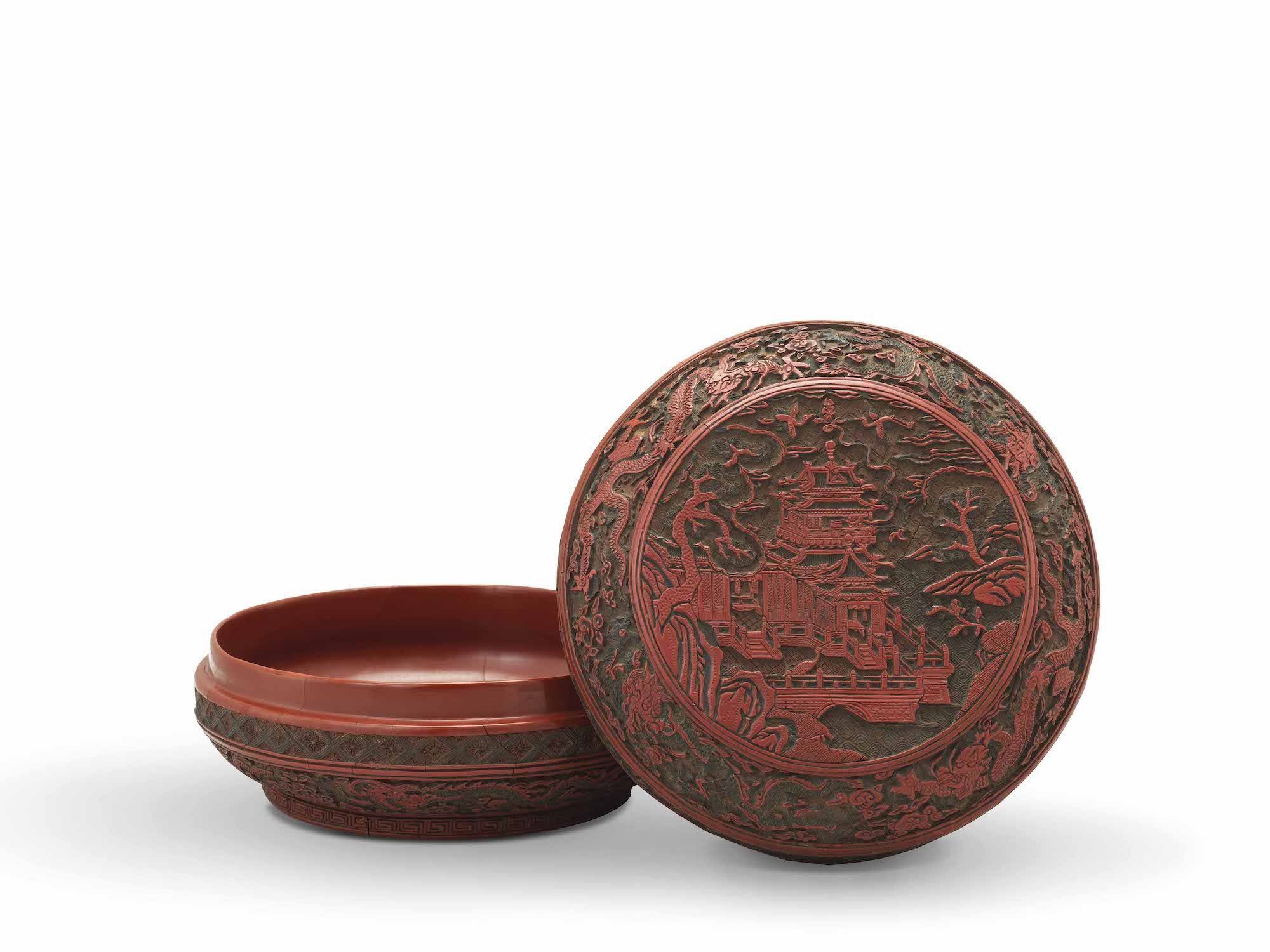 Carved polychrome lacquer box with cranes flying over a pavilion with shou character design Six-character mark of Jiajing and of the period (1522 – 1566), Qing dynasty Lacquer Huaihaitang Collection (Courtesy of HKMoA)