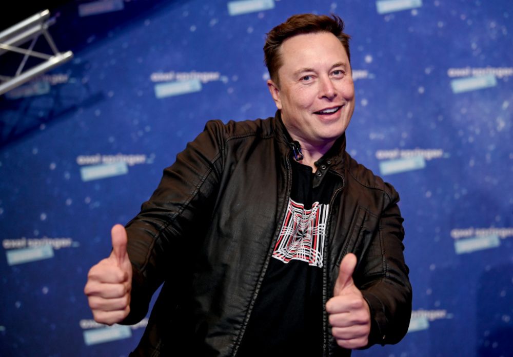SpaceX owner and Tesla CEO Elon Musk arrives on the red carpet for the Axel Springer Award 2020 on December 01, 2020 in Berlin, Germany. (Photo by Britta Pedersen-Pool/Getty Images)