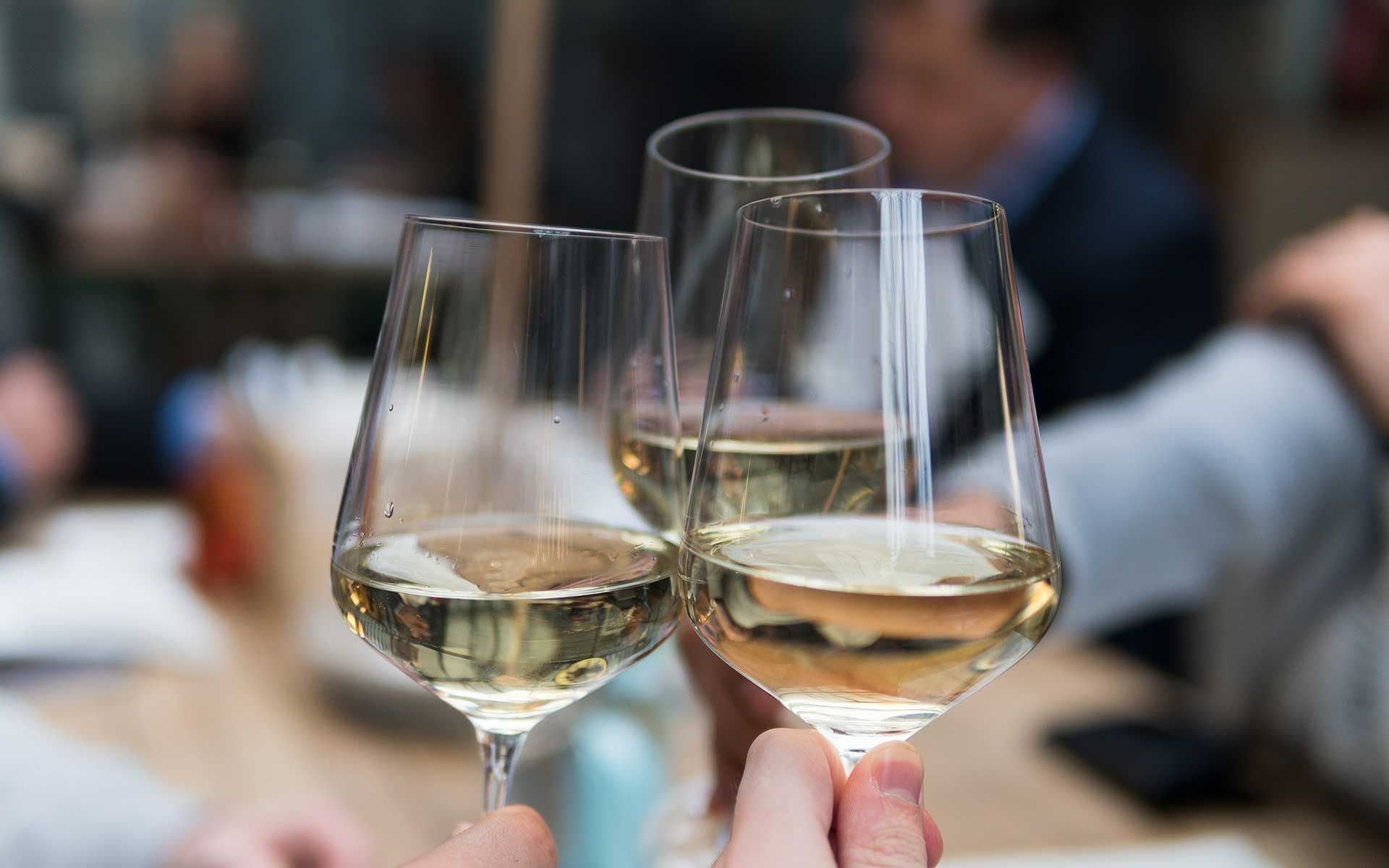 Cheat Sheet: The 7 Common White Wines Varietals | Tatler Malaysia