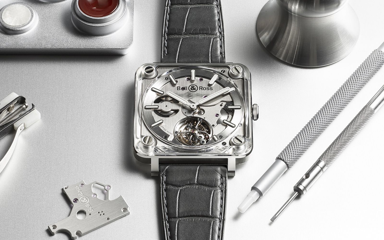 Video: Aesthetics, Style & Innovation Are This Watch's Trump Cards