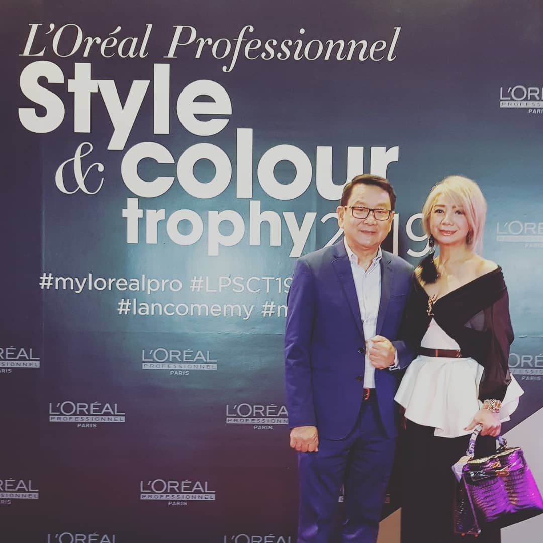 There are perks to working with your life partner: case in point, Datin Winne Loo and Dato’ Richard Teo on a date at a Valentine’s Day work event (Photo credit: @winnieloomh)