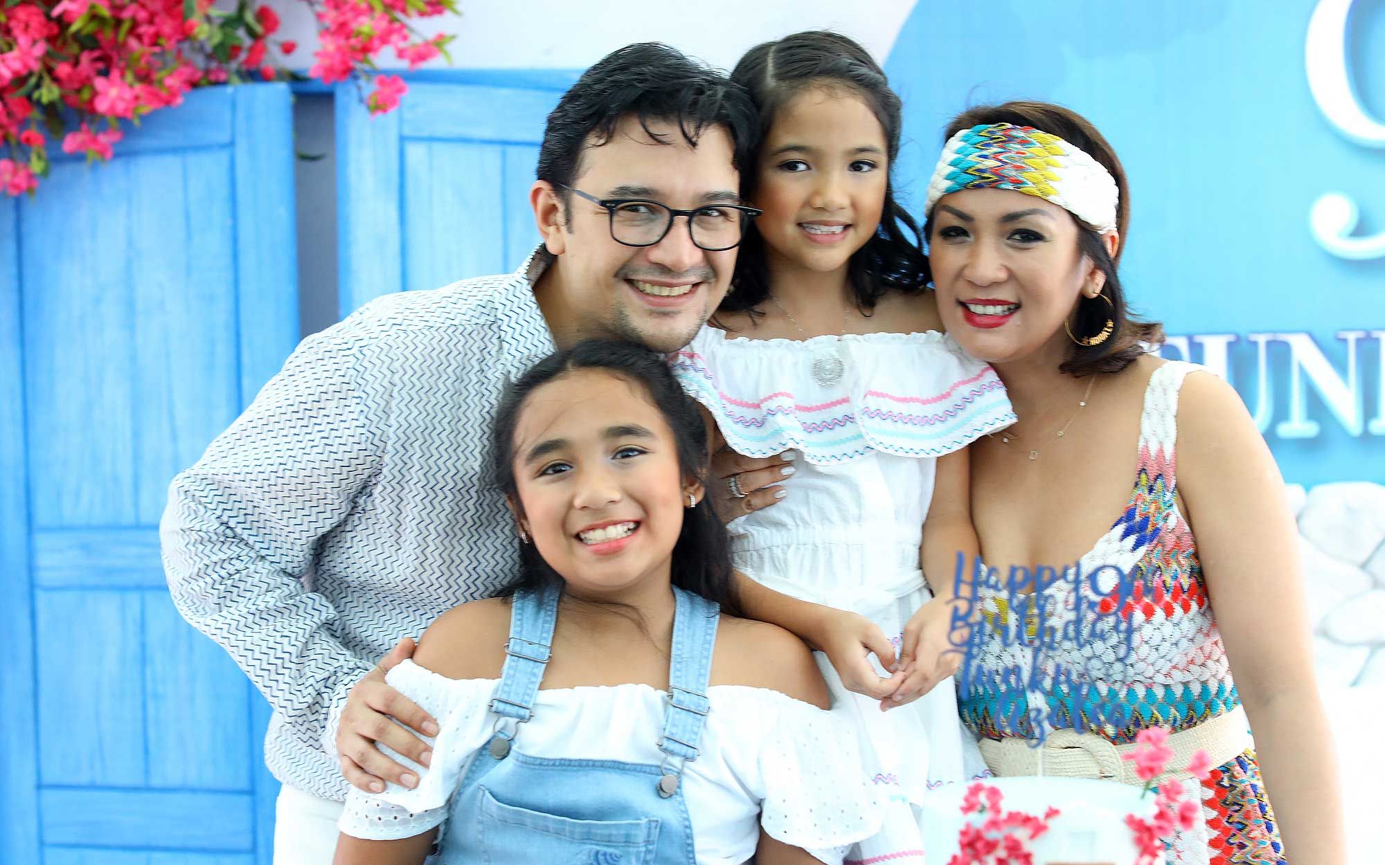 Tunku Mohamed Alauddin and Puteri Badrinise Zakuan-Naquiyuddin with Tunku Alaynna Puteri and Tunku Azalea Puteri