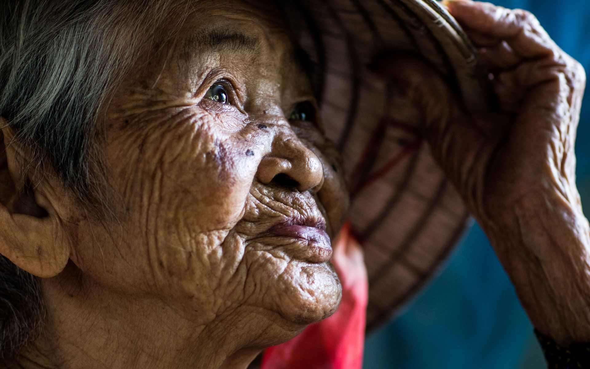 An elderly woman in Hoi An