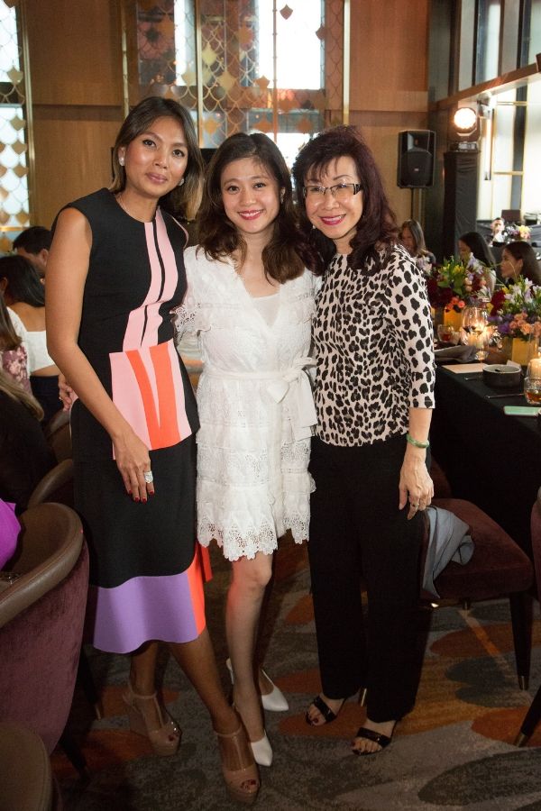 2018 November: You can never go wrong with a tailored dress and coloured panels that Esha opted to wear for the YSL Or Rouge launch event with Mariam Teh and Forence Fang