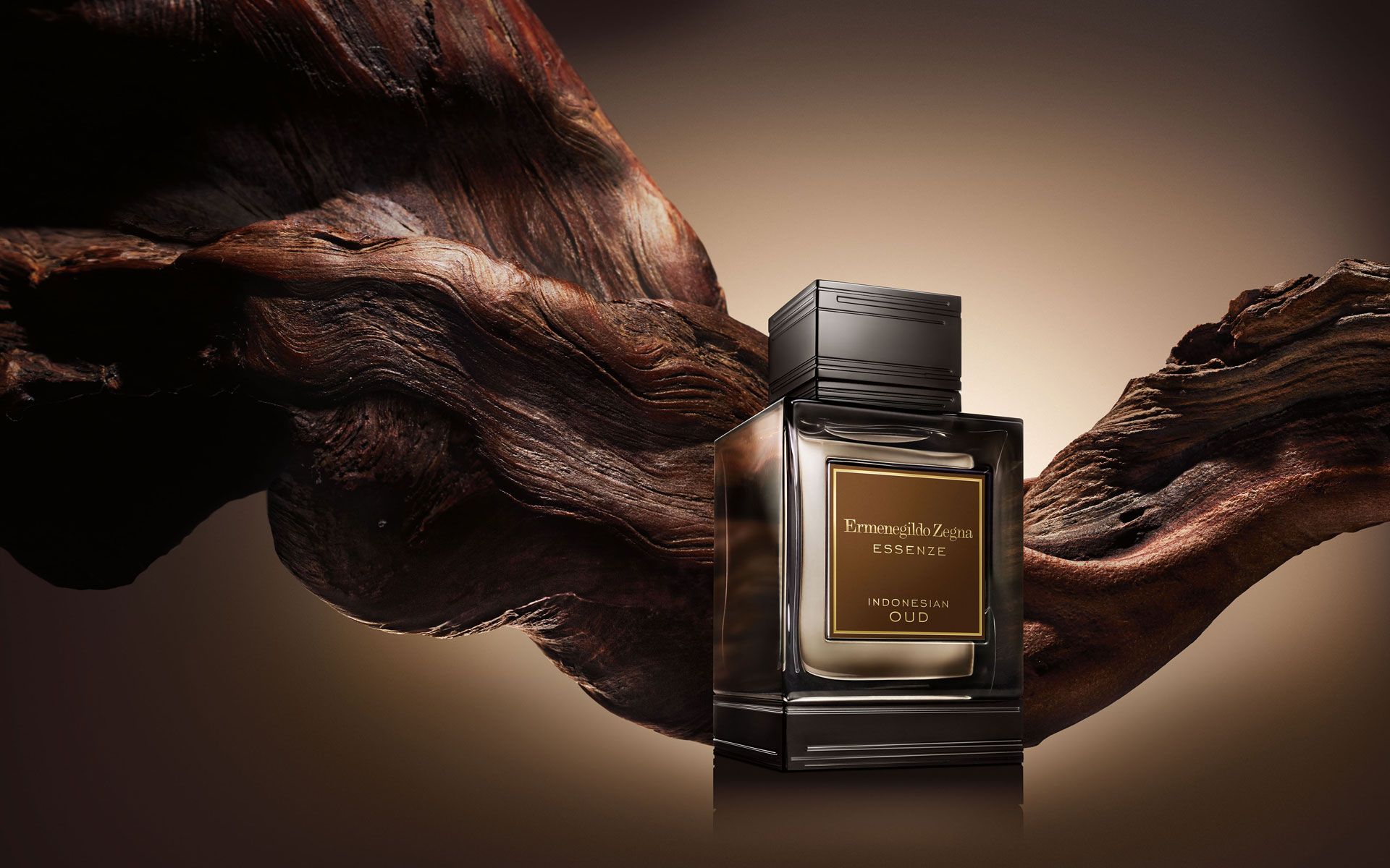 Complement any occasion with the Essenze Eau de Perfume by Ermenegildo Zegna to accentuate the dynamic lifestyle and elegant informality of the modern man. Free-spirited, confident and sophisticated, the ultimate rules to live by for luxury dressing.