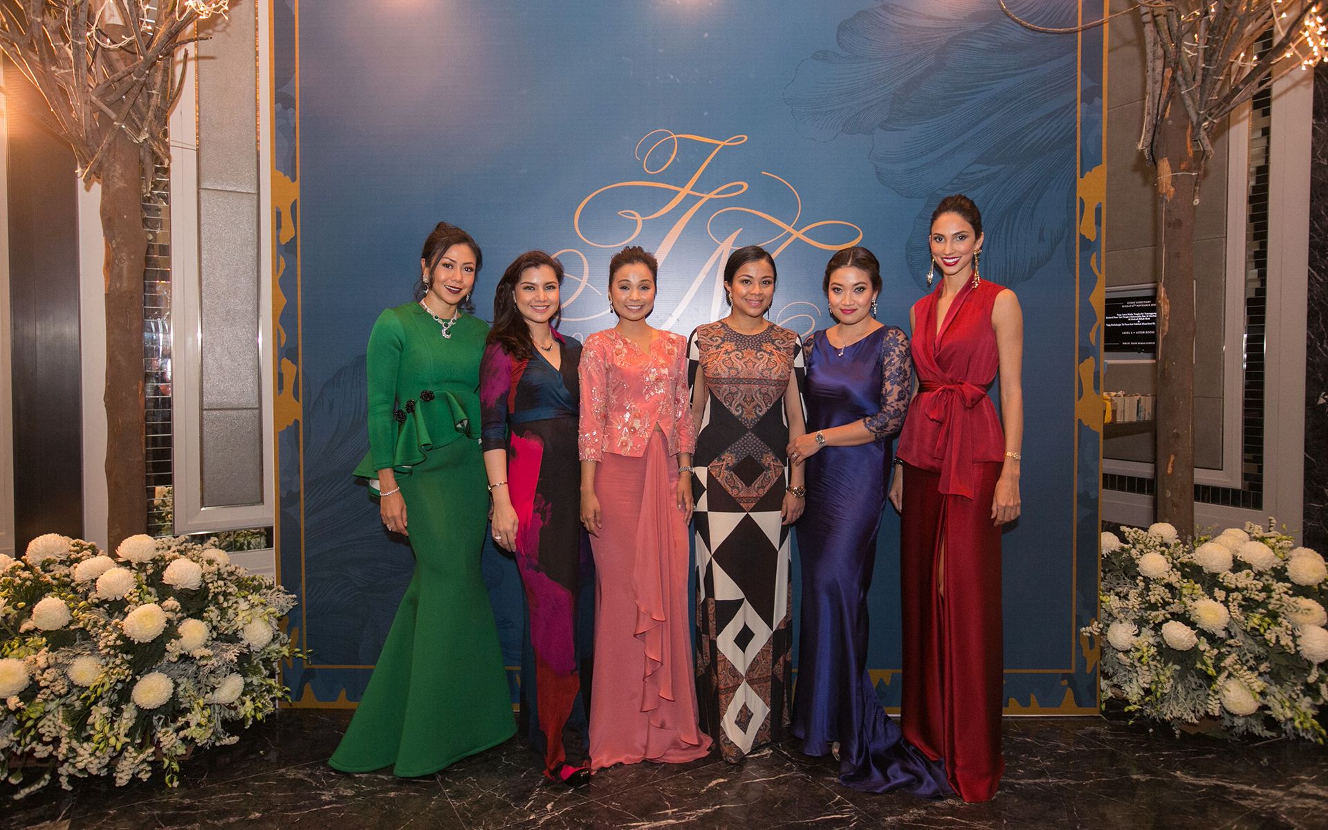 2016 November, wedding of Dato' Seri Tengku Baharuddin Sultan Mahmud and To' Puan Seri Nabilah Khan: How to channel best-dressed guest—Do as Datin Wira Sabrena does, with an emerald-green peplum traditional gown and statement jewellery set