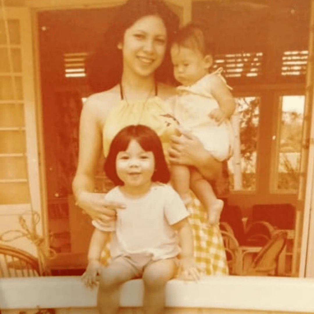 Did Datin Wira Sabrena Dani inherit her stunning looks from dear old mum? This nostalgic picture is proof of it. (Photo: @sabrena9/Instagram)