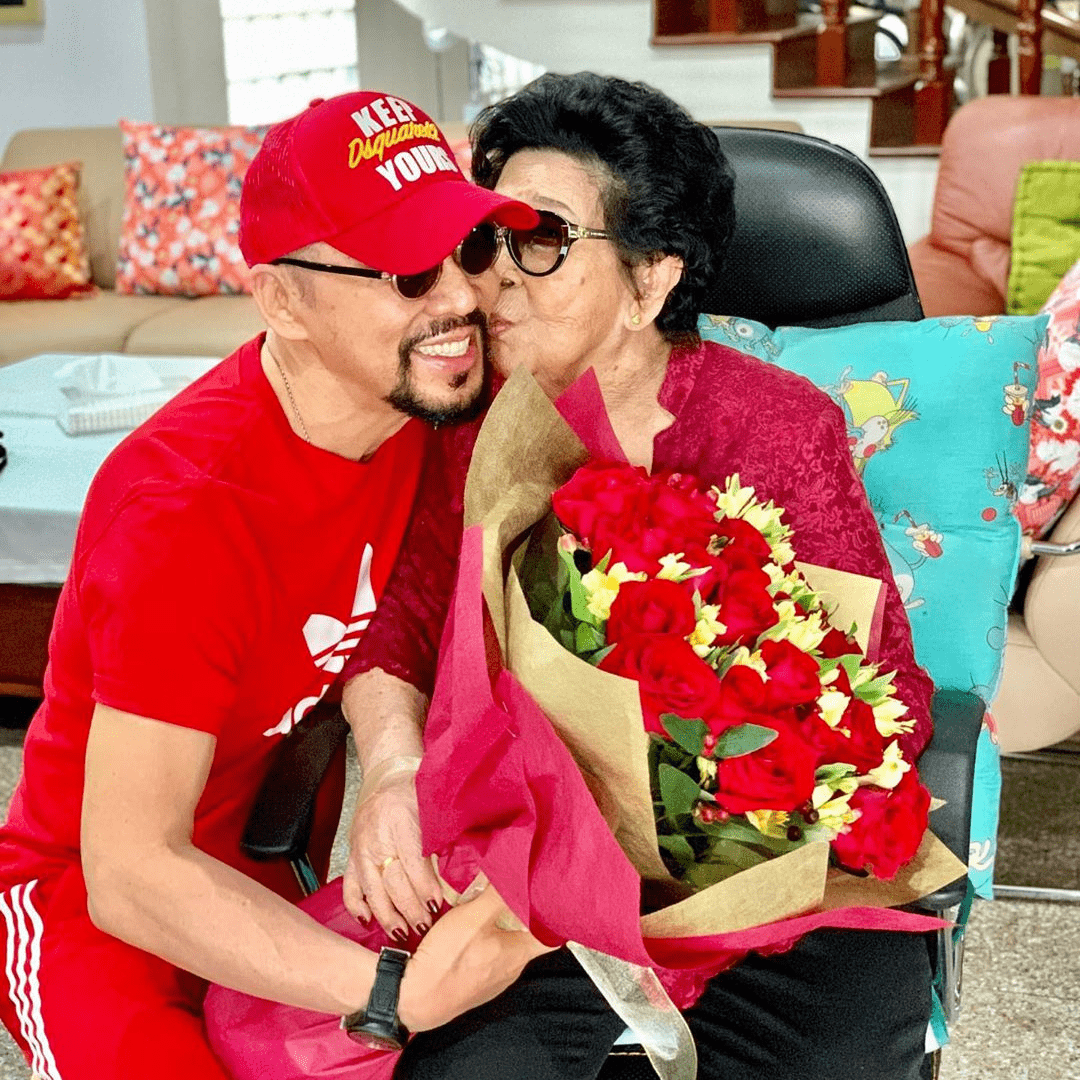 Whether on Instagram or in day-to-day life, the level of love and respect that dapper gent Datuk Kelvin Tan shows for his beloved mum is nothing short of inspirational. (@kelvintanap/Instagram)