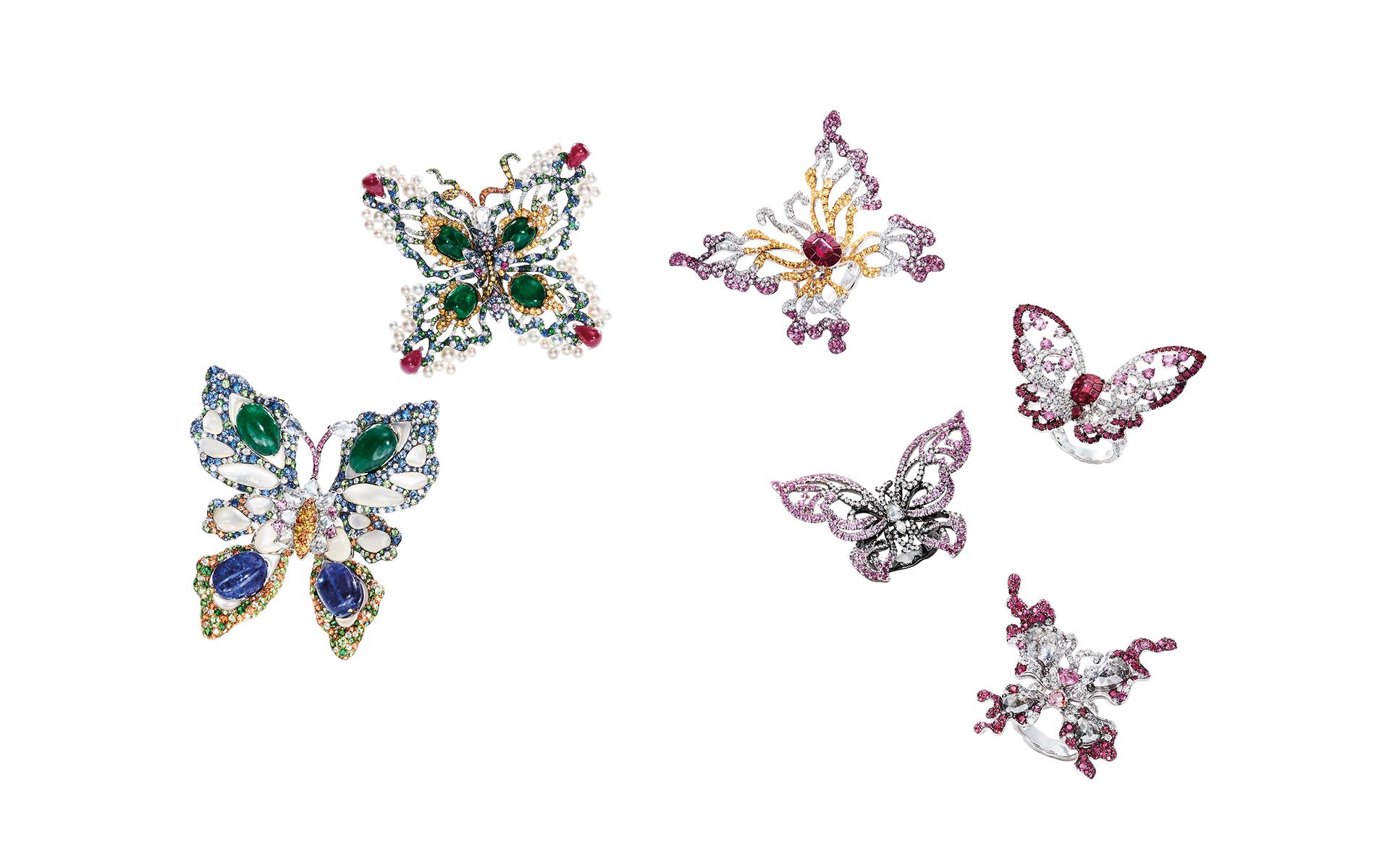 Nuò by Cindy Yeung Ring set with precious stones and diamonds
