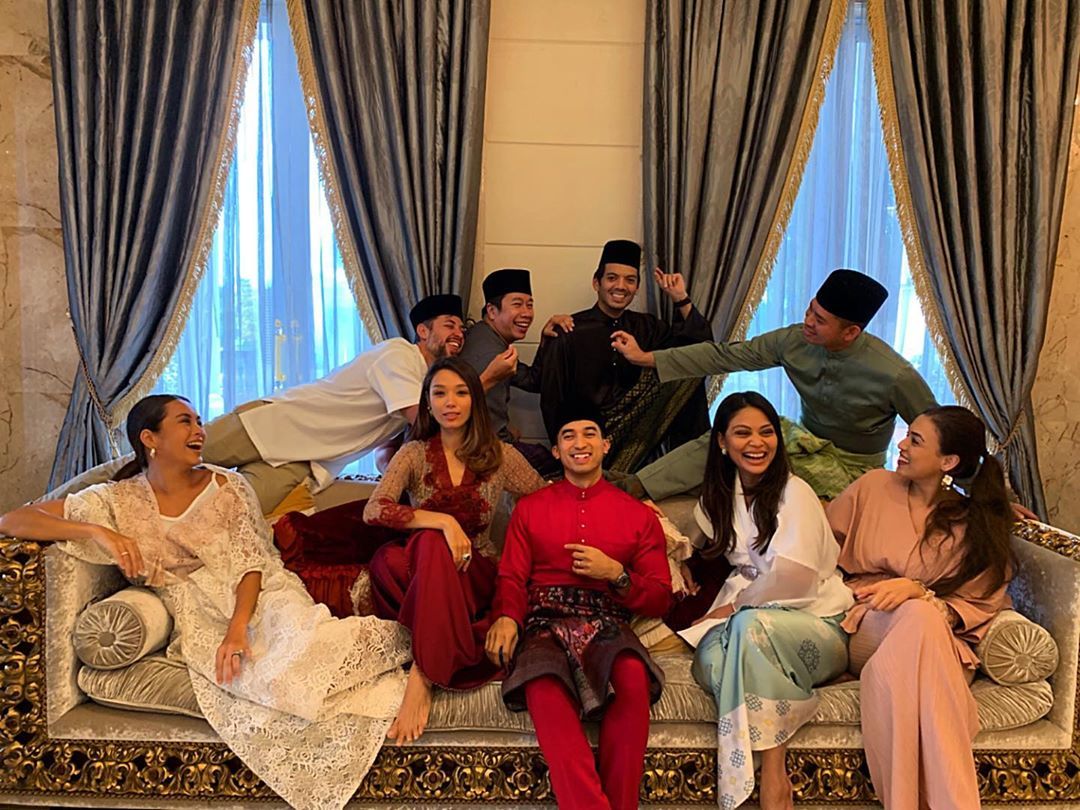 You can practically hear the ringing laughter and banter that punctuated this scene, featuring Marion Caunter and gang. (Photo credit: @ferhatnazri / Instagram)
