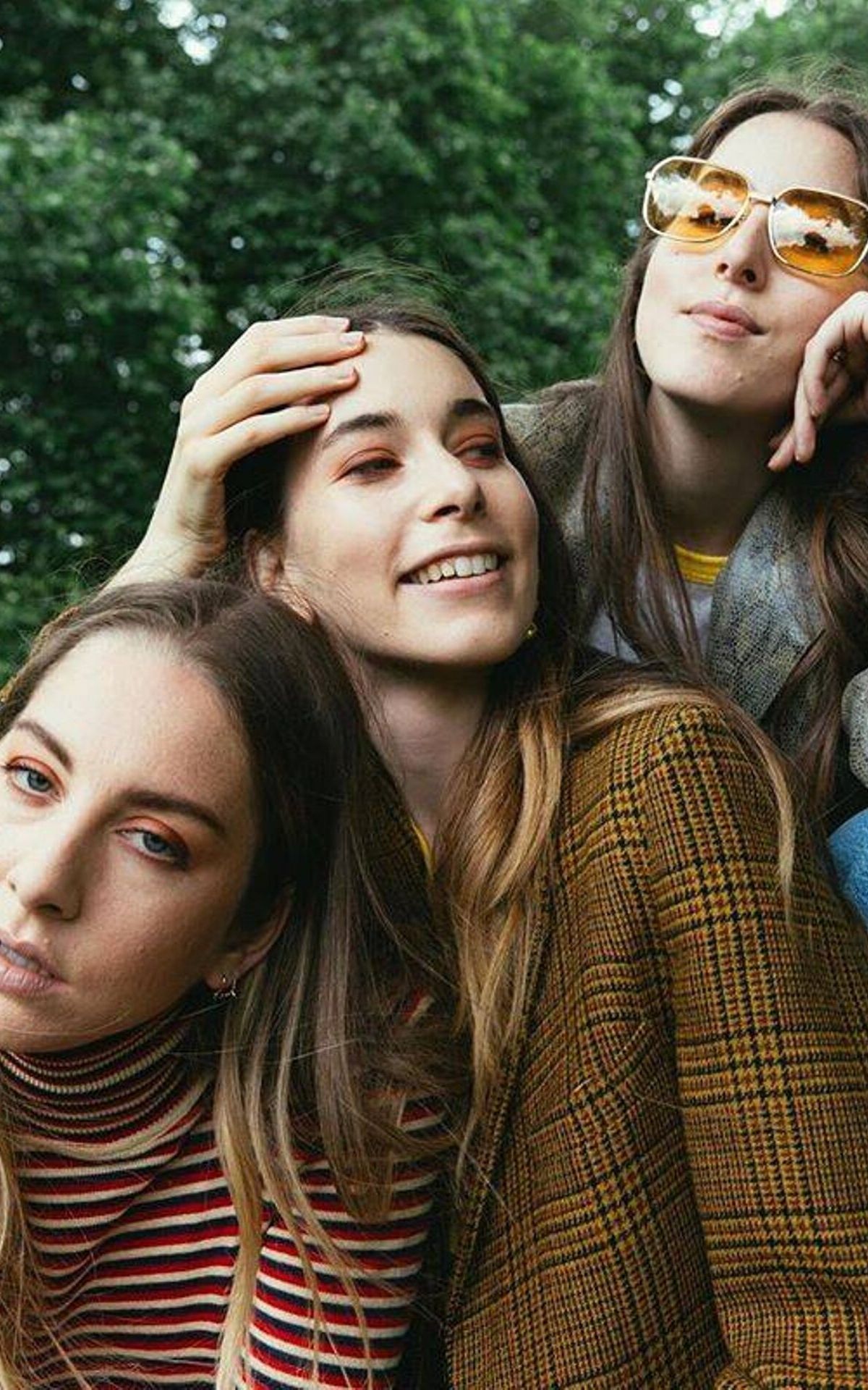 Heard in the film Paper Towns , HAIM's Falling is just such a fun song. Photo: HAIM/ Facebook