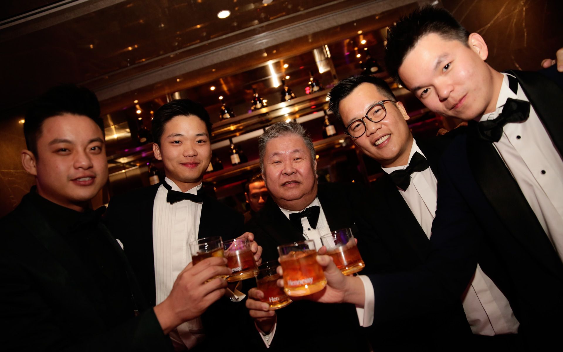Jayden Liew, Garvy Beh, Dato' YK Lee and Jian Win Ong and Vincent Tan