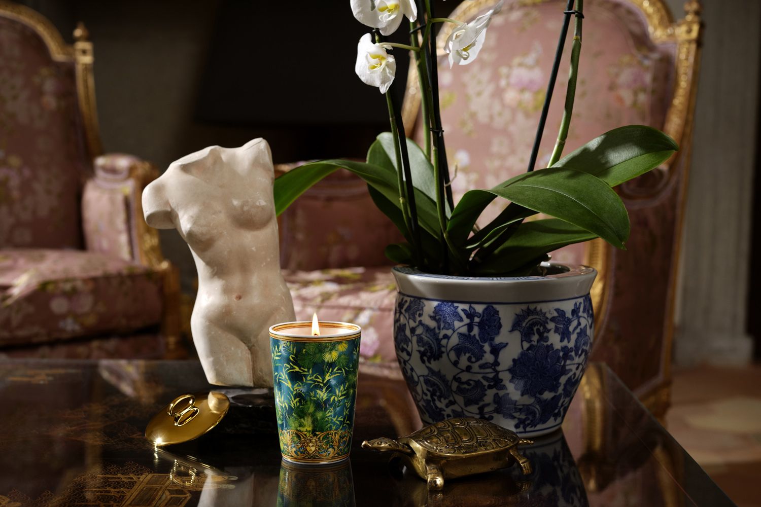 The iconic jungle print that first appeared in Versace's Spring/Summer 2000 collection makes a welcome comeback in the new 2020 Rosenthal meets Versace collection (Image: Versace)
