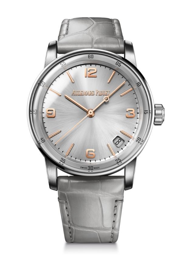 Self-winding with grey lacquered dial