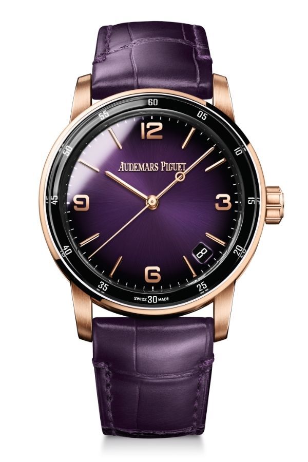 Self-winding with smoked purple lacquered dial