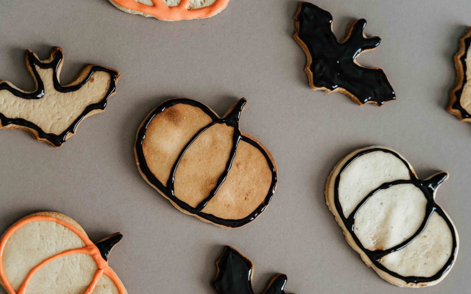 Host A Halloween Party With These Frightfully Festive Desserts