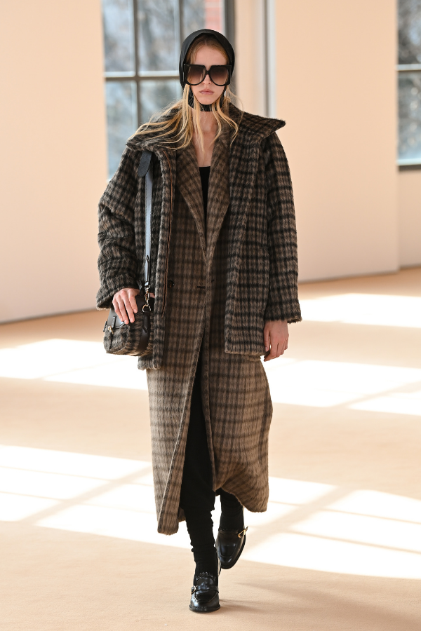 Tweed on tweed with tweed accessories? Count us in!