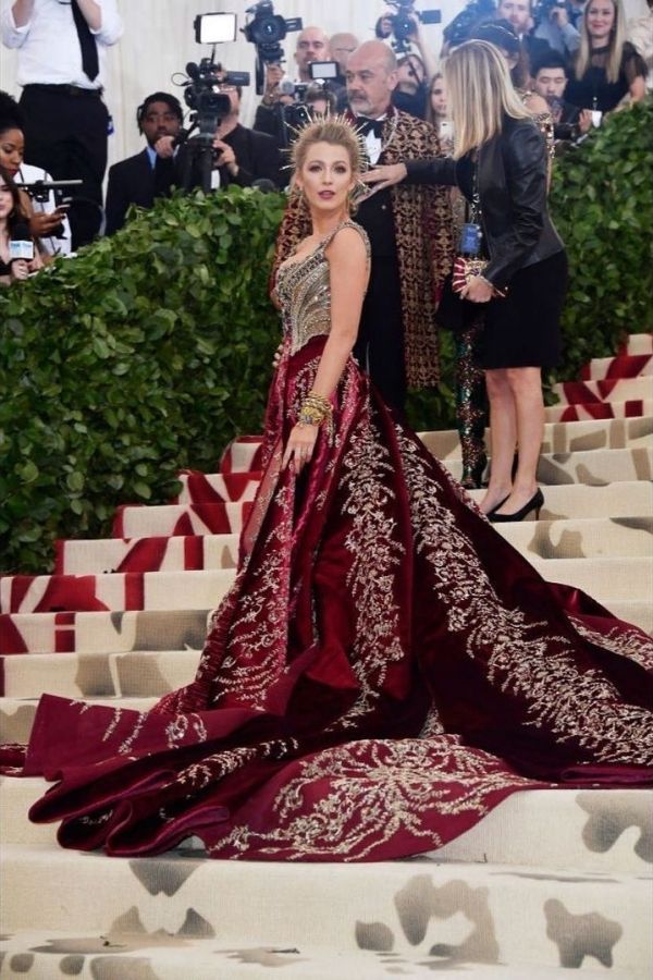 Blake Lively in Versace at the 2018 Met Gala. The theme was "Heavenly Bodies: Fashion and the Catholic Imagination". (Photo: Instagram/@blakelively)