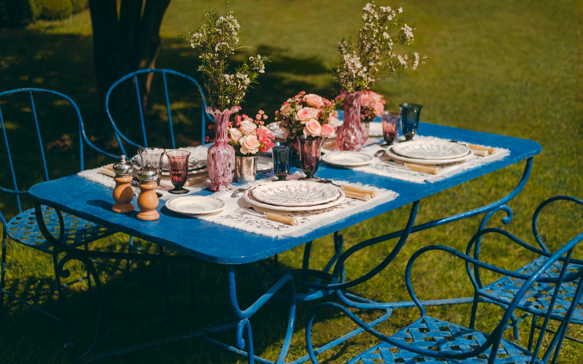 The Granville collection pays tribute to Christian Dior's invaluable memories of the region of the same name in Normandy.