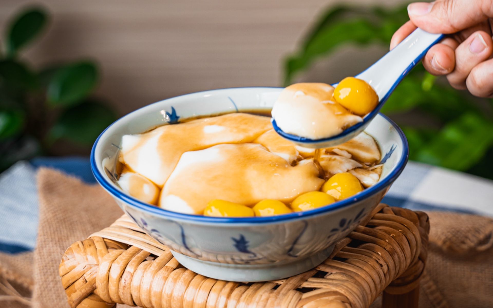 6 Soy Speciality Cafés: The Best Tau Fu Fah, Cream Puffs, Soy Soft Serve And More