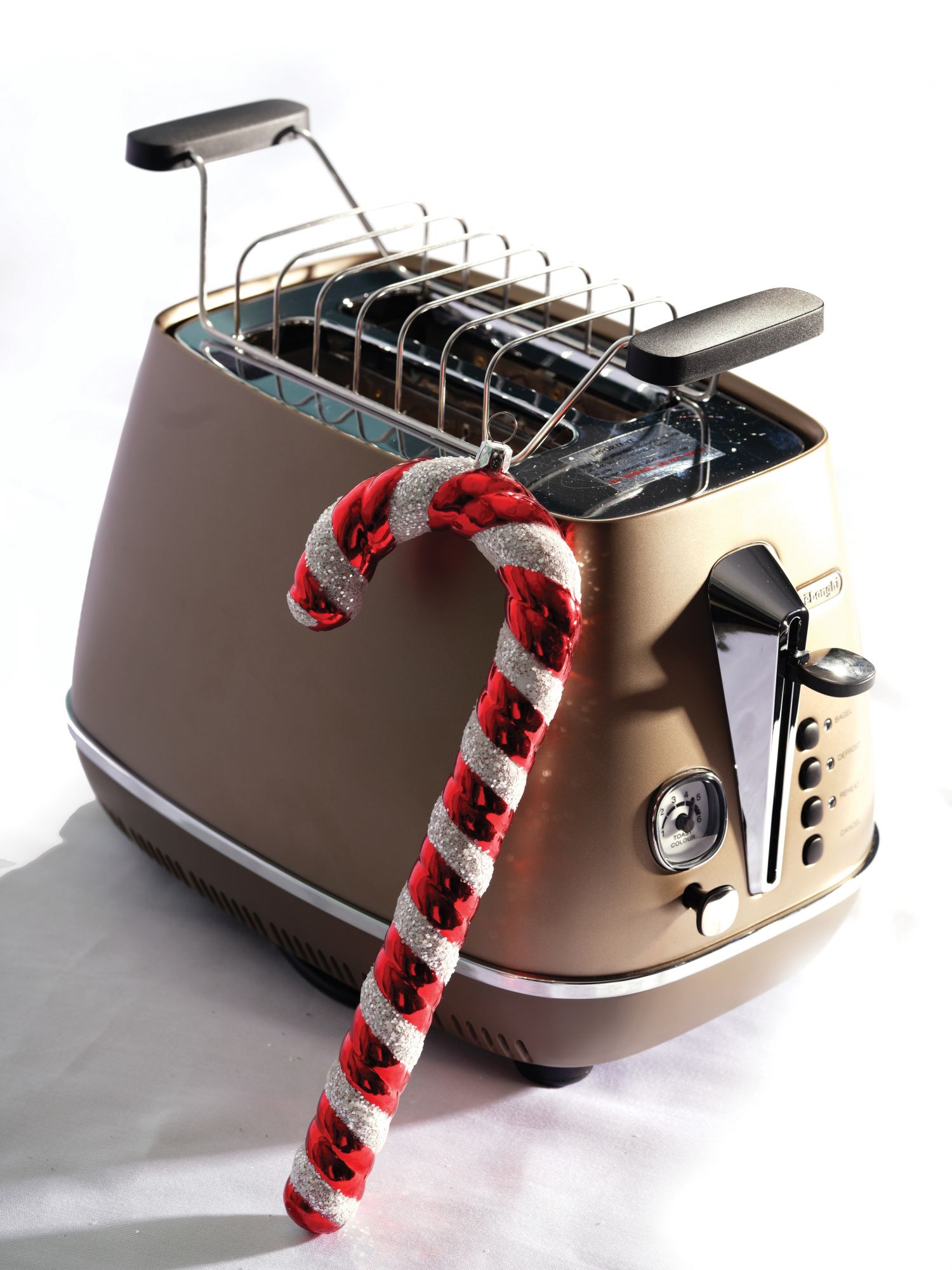 De’Longhi Distinta bread toaster