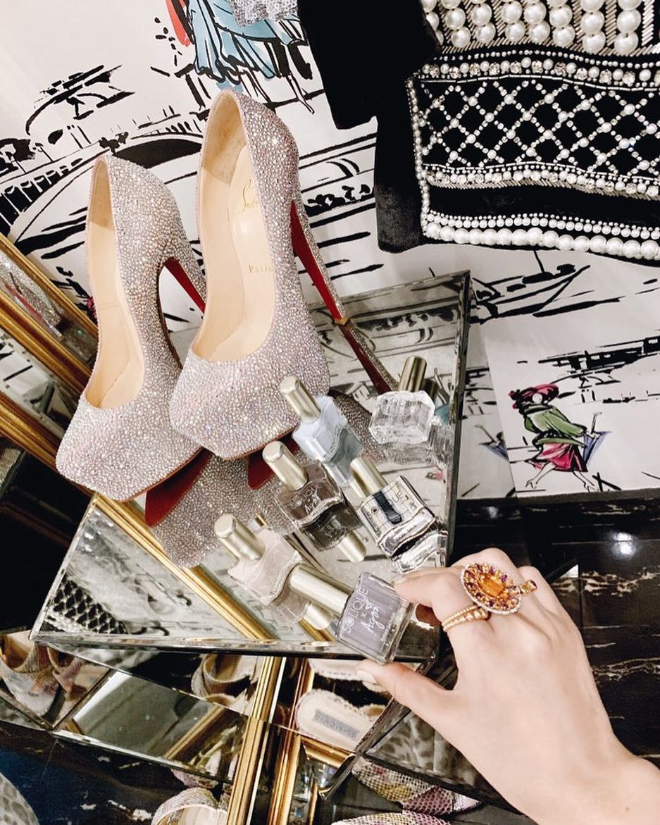 @iamhearte shares a few of her Christmas essentials with her 3 million followers on Instagram.