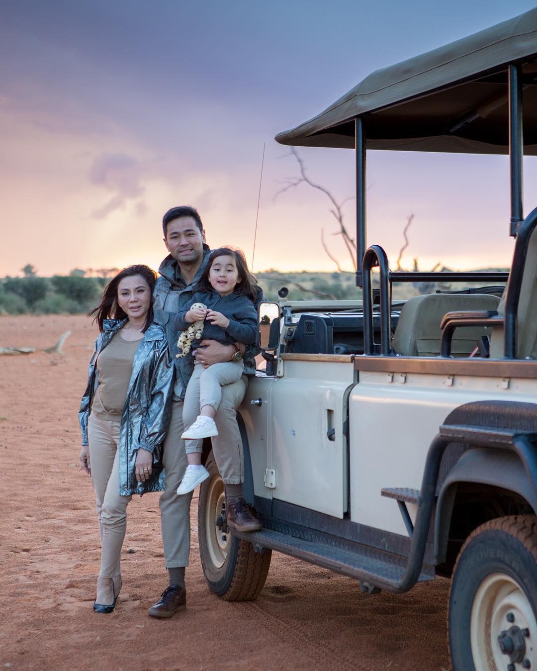 The Belo-Kho family welcomed 2019 in the colourful landscapes of Africa. (@victoria_belo)