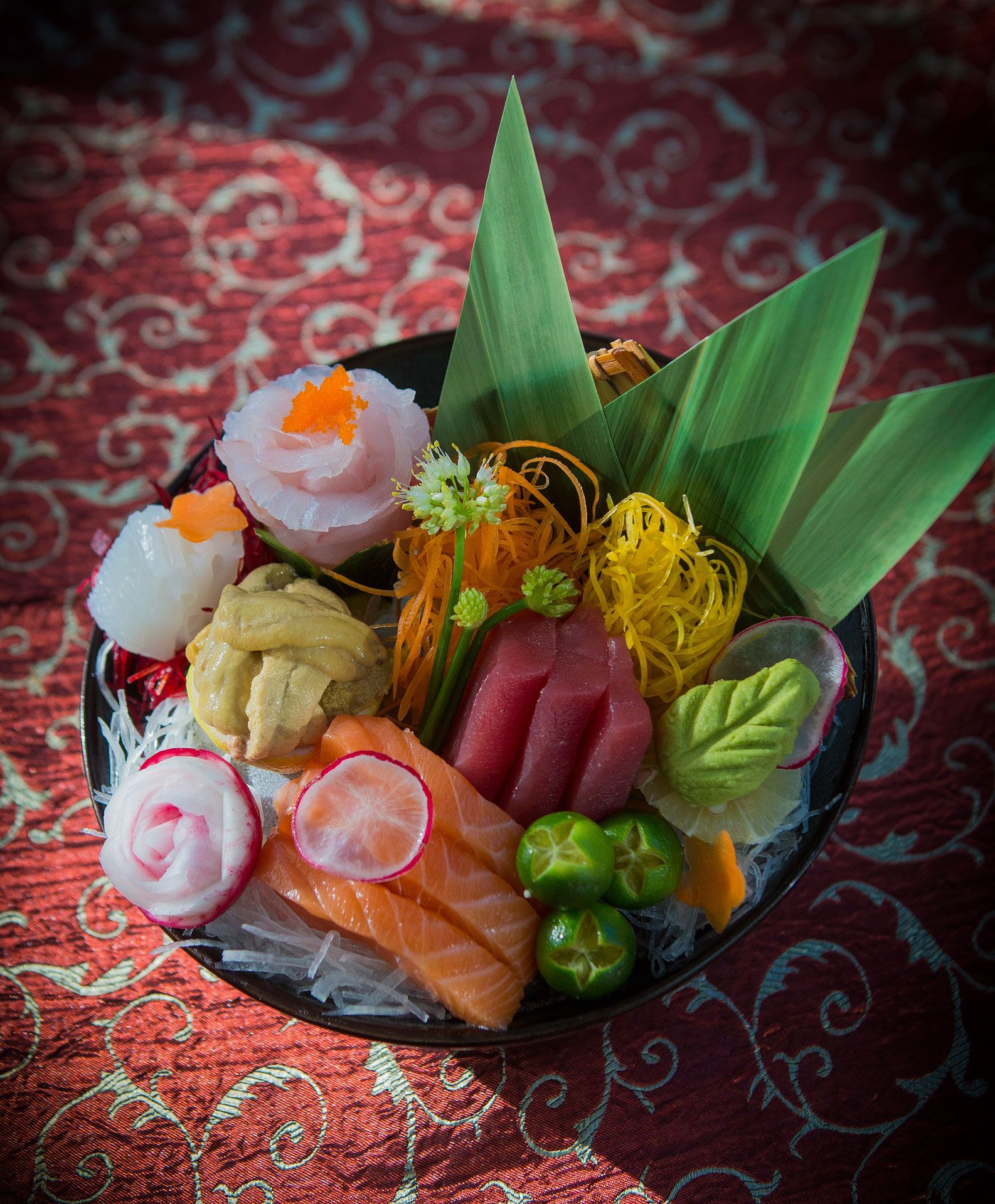 Serenade Your Lady While Dining In Yurakuen