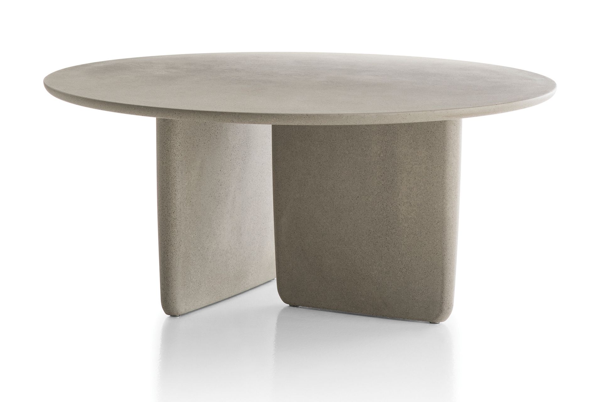 Inspired by the almost austere appearance of traditional Japanese gardens, the Tobi-Ishi table adds a touch of serenity to the great outdoors. Available at B&B Italia.